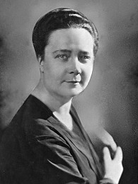 Portrait image of Dorothy L. Sayers