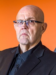 Portrait image of Börge Hellström