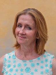 Portrait image of Sharon Bolton