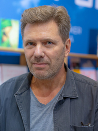 Portrait image of Olivier Truc